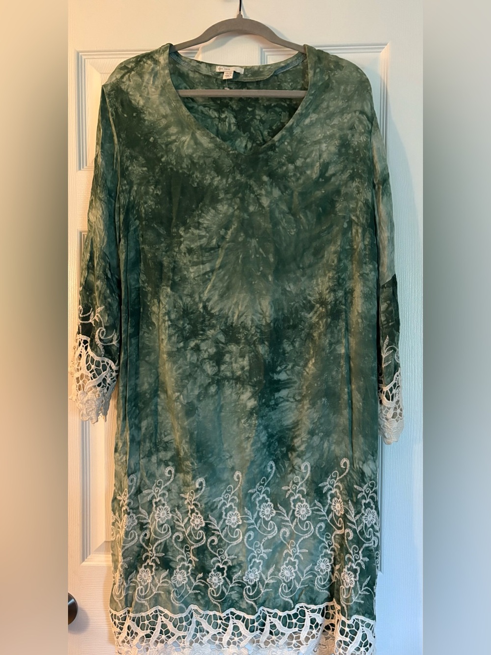 Green Tie-Dye Lace-Trim Long Sleeve Dress